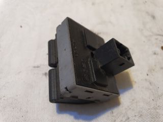 bontott VW POLO IV Ablakemelő Kapcsoló Négyes / Kettes