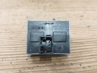 bontott VW POLO IV Ablakemelő Kapcsoló Négyes / Kettes