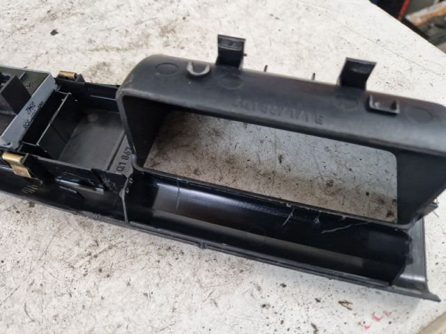 bontott VW POLO IV Ablakemelő Kapcsoló Négyes / Kettes