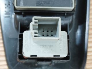 bontott VW POLO IV Ablakemelő Kapcsoló Négyes / Kettes