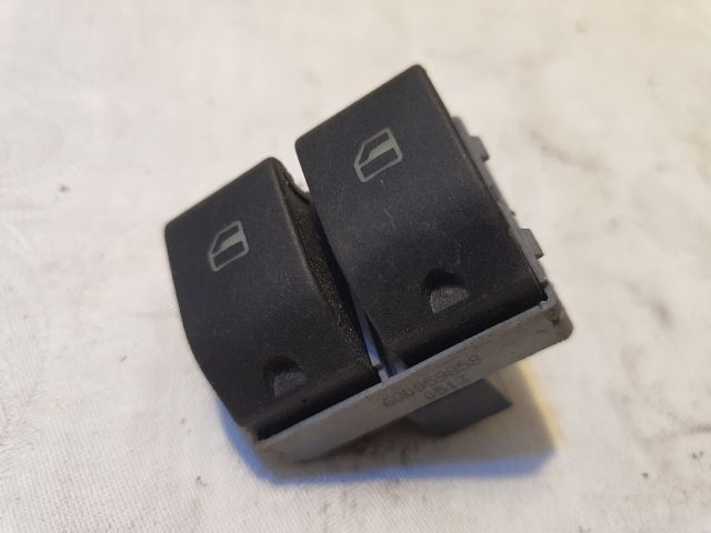 bontott VW POLO IV Ablakemelő Kapcsoló Négyes / Kettes