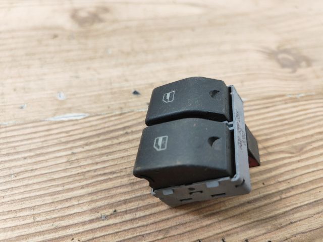 bontott VW POLO IV Ablakemelő Kapcsoló Négyes / Kettes