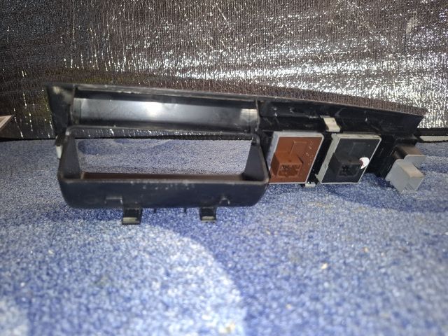 bontott VW POLO IV Ablakemelő Kapcsoló Négyes / Kettes