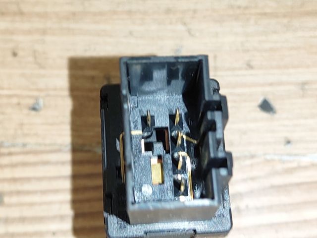 bontott VW POLO IV Ablakfűtés Kapcsoló