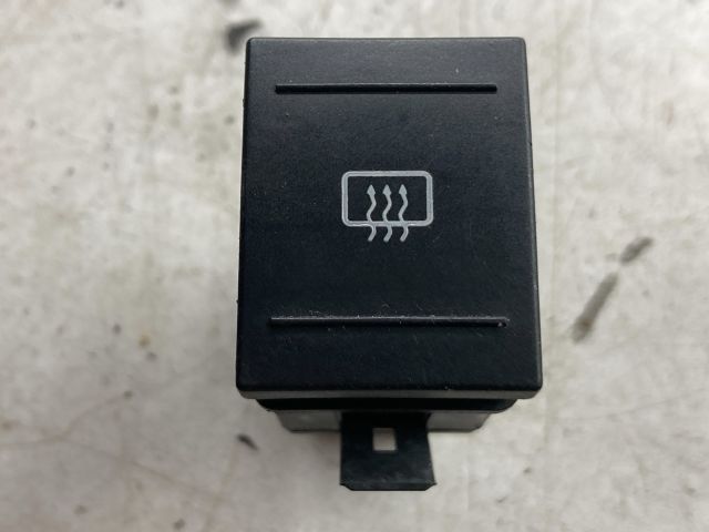 bontott VW POLO IV Ablakfűtés Kapcsoló