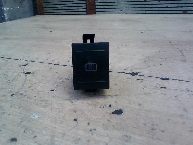 bontott VW POLO IV Ablakfűtés Kapcsoló