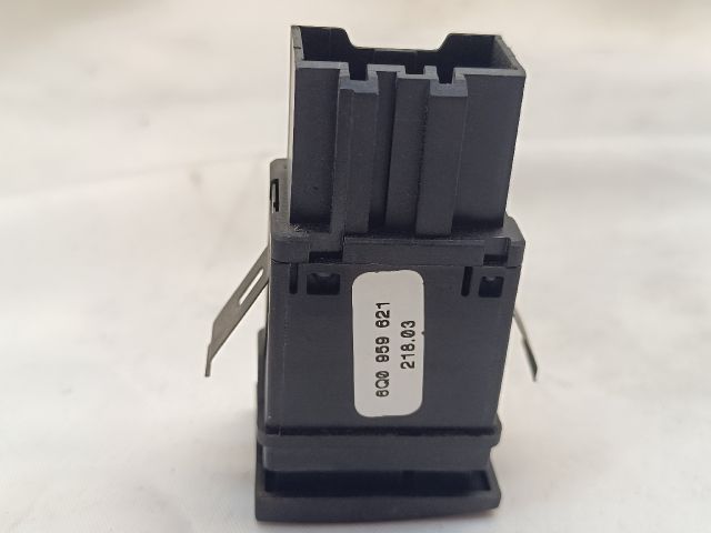 bontott VW POLO IV Ablakfűtés Kapcsoló