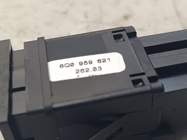 bontott VW POLO IV Ablakfűtés Kapcsoló