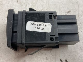 bontott VW POLO IV Ablakfűtés Kapcsoló