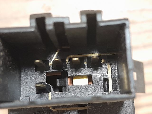 bontott VW POLO IV Ablakfűtés Kapcsoló