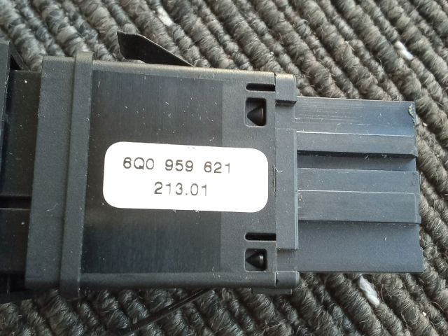 bontott VW POLO IV Ablakfűtés Kapcsoló