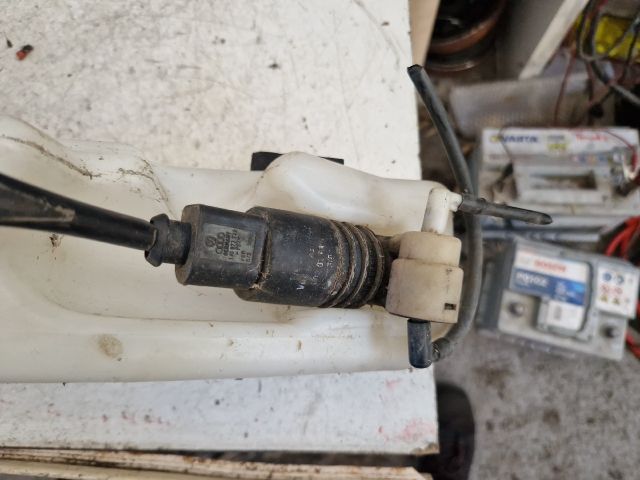 bontott VW POLO IV Ablakmosó Tartály