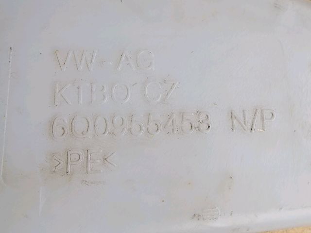bontott VW POLO IV Ablakmosó Tartály