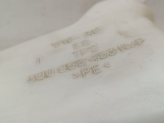 bontott VW POLO IV Ablakmosó Tartály