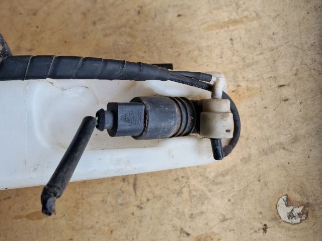 bontott VW POLO IV Ablakmosó Tartály