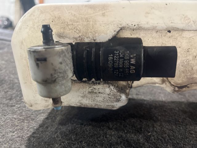 bontott VW POLO IV Ablakmosó Tartály