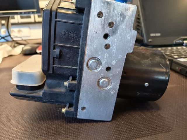 bontott VW POLO IV ABS / ABR / ESP Pumpa