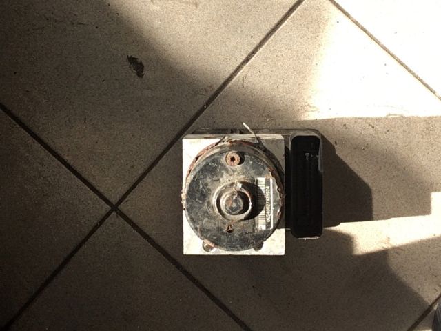 bontott VW POLO IV ABS Kocka