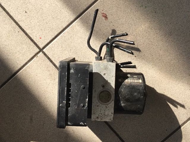 bontott VW POLO IV ABS Kocka