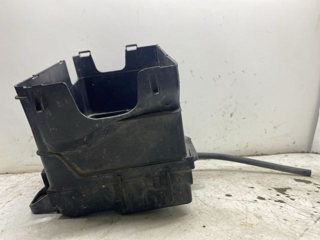 bontott VW POLO IV Akkumulátor Tartó