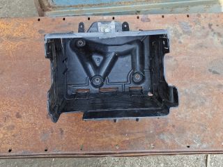 bontott VW POLO IV Akkumulátor Tartó