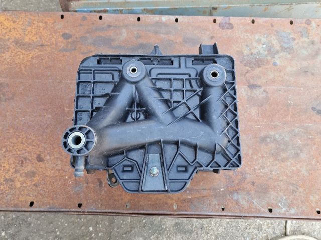 bontott VW POLO IV Akkumulátor Tartó