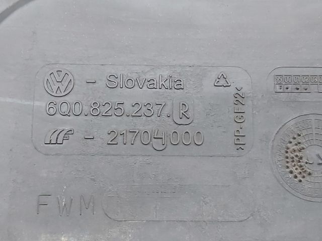 bontott VW POLO IV Alsó Motorburkolat