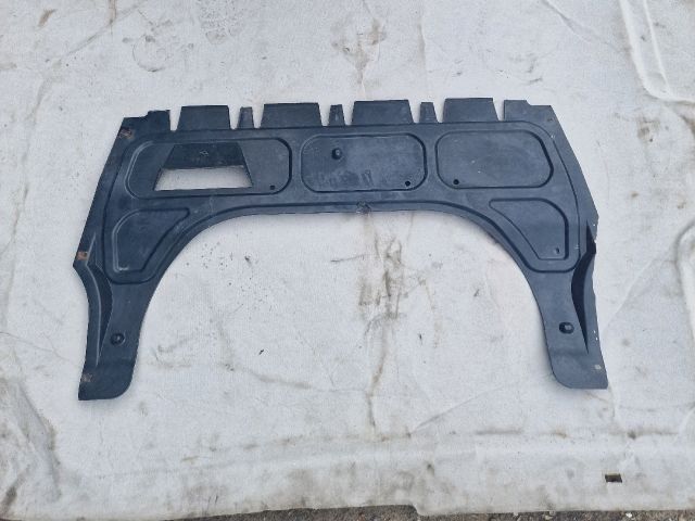 bontott VW POLO IV Alsó Motorburkolat