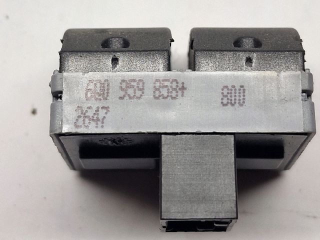 bontott VW POLO IV Bal első Ablakemelő Kapcsoló