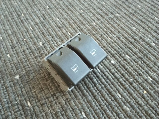 bontott VW POLO IV Bal első Ablakemelő Kapcsoló