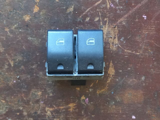 bontott VW POLO IV Bal első Ablakemelő Kapcsoló