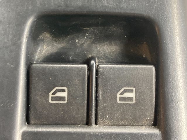 bontott VW POLO IV Bal első Ablakemelő Kapcsoló