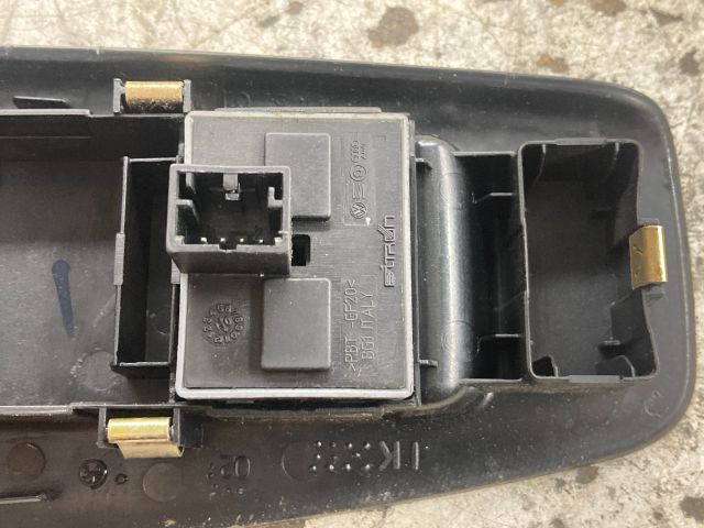 bontott VW POLO IV Bal első Ablakemelő Kapcsoló