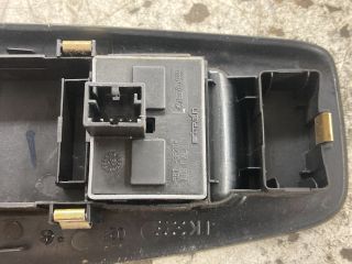 bontott VW POLO IV Bal első Ablakemelő Kapcsoló