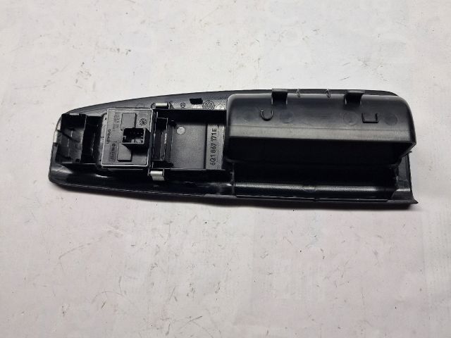 bontott VW POLO IV Bal első Ablakemelő Kapcsoló