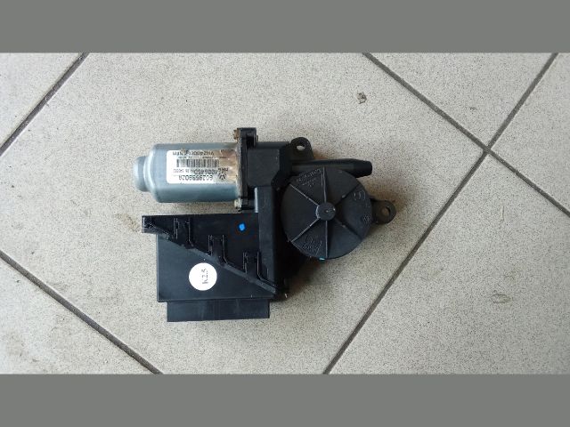 bontott VW POLO IV Bal első Ablakemelő Motor