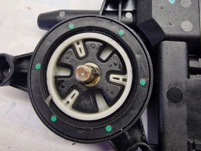 bontott VW POLO IV Bal első Ablakemelő Motor