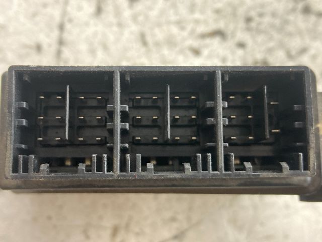 bontott VW POLO IV Bal első Ablakemelő Motor