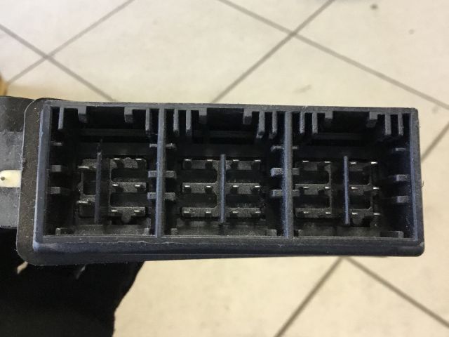 bontott VW POLO IV Bal első Ablakemelő Motor