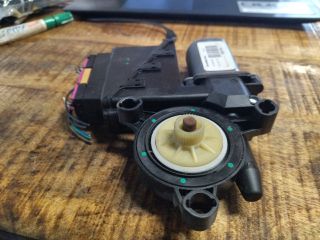 bontott VW POLO IV Bal első Ablakemelő Motor