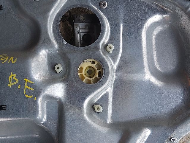 bontott VW POLO IV Bal első Ablakemelő Szerkezet (Elektromos)