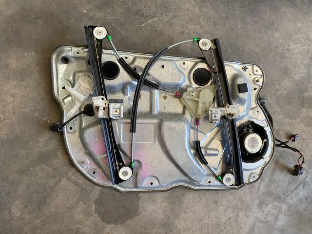 bontott VW POLO IV Bal első Ablakemelő Szerkezet (Elektromos)