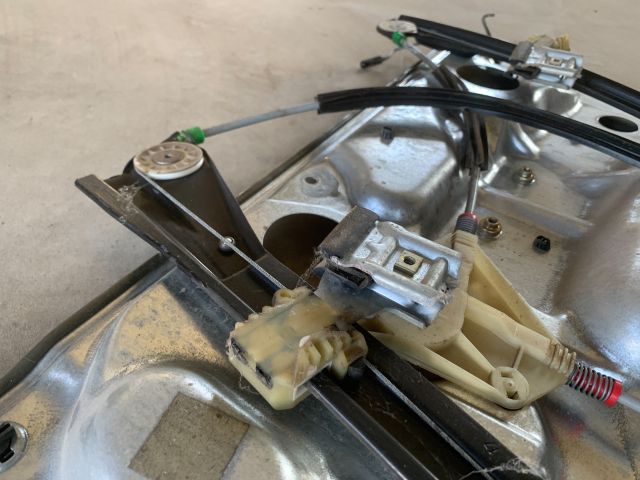 bontott VW POLO IV Bal első Ablakemelő Szerkezet (Elektromos)