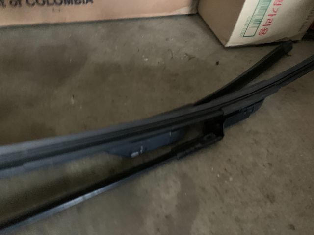 bontott VW POLO IV Bal első Ablaktörlő Kar