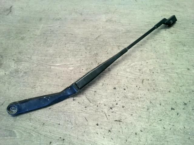 bontott VW POLO IV Bal első Ablaktörlő Kar