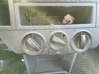 bontott VW POLO IV Bal első Ajtó Szigetelés