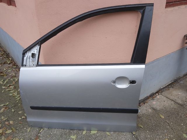 bontott VW POLO IV Bal első Ajtó (Üres lemez)