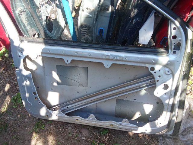 bontott VW POLO IV Bal első Ajtó (Üres lemez)