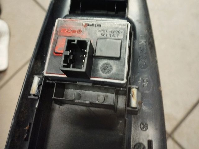 bontott VW POLO IV Bal első Ajtóbehúzó