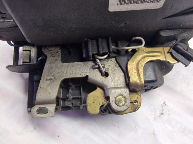 bontott VW POLO IV Bal első Ajtózár